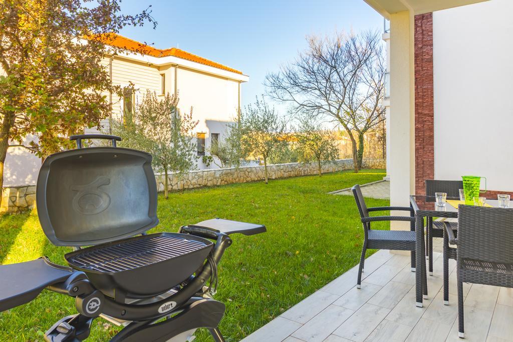 Villa Apartments Futura 반타치치 외부 사진