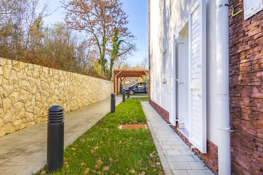 Villa Apartments Futura 반타치치 외부 사진